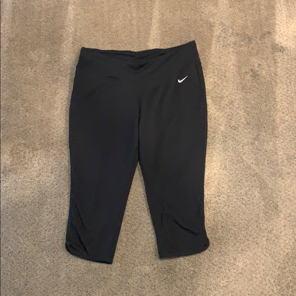Nike capri athletic wear